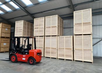 Spire Removals' storage facilities in Salisbury, displaying storage containers and crates. Discover storage near me.