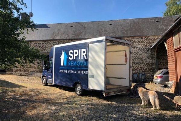 Spire Removals, man with a van, based in Salisbury, Wiltshire and close to Dorset and Hampshire.